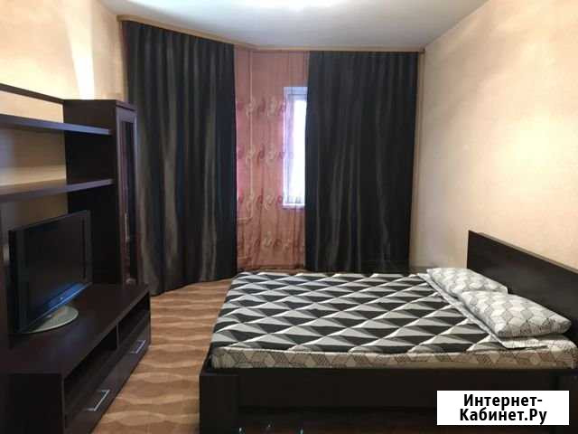 1-комнатная квартира, 40 м², 4/9 эт. в аренду посуточно в Нижневартовске Нижневартовск - изображение 1