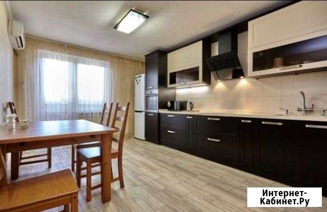 2-комнатная квартира, 60 м², 3/14 эт. в аренду посуточно в Хабаровске Хабаровск - изображение 1
