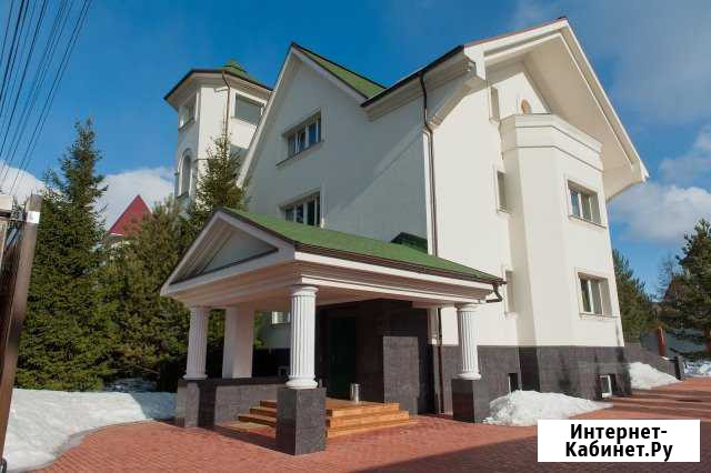 Коттедж 800 м² на участке 20 сот. в аренду посуточно в Апрелевке Апрелевка - изображение 1