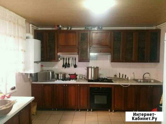 Комната 20 м² в 8-ком. кв., 1/3 эт. в аренду посуточно в Феодосии Феодосия - изображение 1