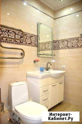 2-комнатная квартира, 54 м², 3/5 эт. в аренду посуточно в Волжском Волгоградской области Волжский Волгоградской области - изображение 1