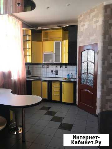 1-комнатная квартира, 35 м², 4/5 эт. в аренду посуточно в Омске Омск - изображение 1