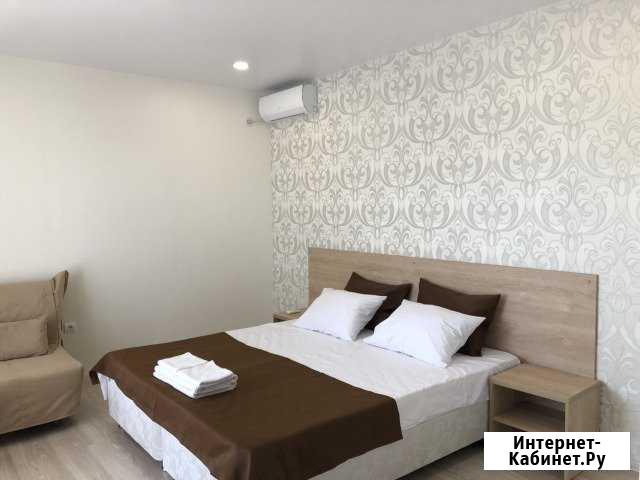 Комната 30 м² в 1-ком. кв., 2/2 эт. в аренду посуточно в Алуште Алушта - изображение 1