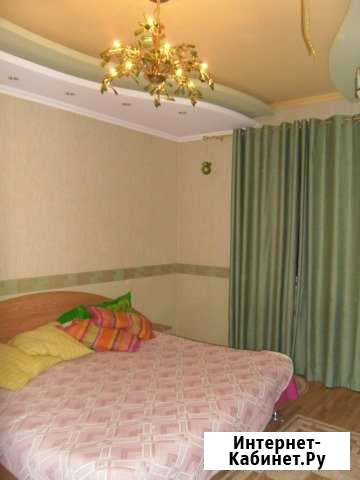 2-комнатная квартира, 77 м², 2/4 эт. в аренду посуточно в Таганроге Таганрог - изображение 1