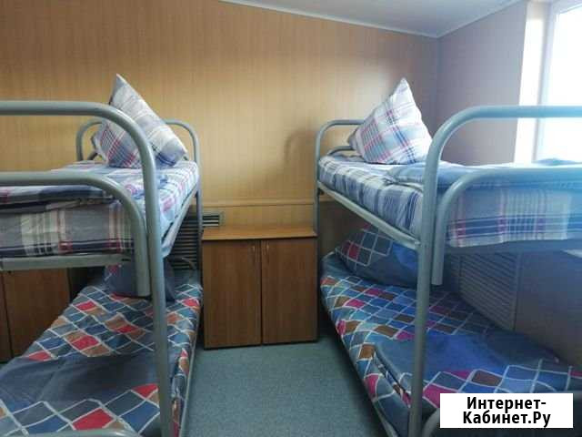 Комната 40 м² в 4-ком. кв., 3/3 эт. в аренду посуточно в Иркутске Иркутск - изображение 1