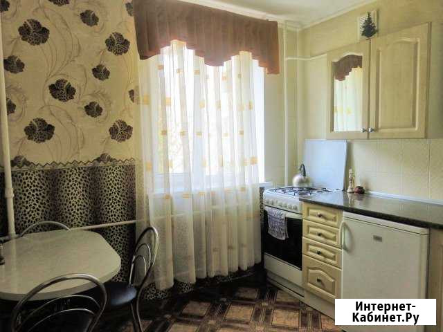 1-комнатная квартира, 36 м², 3/5 эт. в аренду посуточно в Севастополе Севастополь - изображение 1