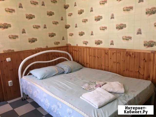 Комната 15 м² в 1-ком. кв., 1/9 эт. в аренду посуточно в Краснодаре Краснодар - изображение 1