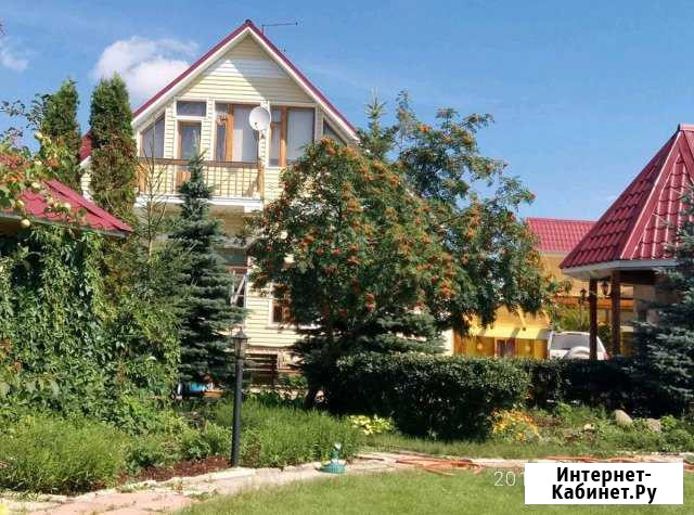 Дом 220 м² на участке 12 сот. в аренду посуточно в Магнитогорске Магнитогорск - изображение 1