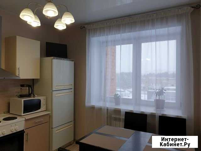 1-комнатная квартира, 43 м², 3/9 эт. в аренду посуточно в Сургуте Ханты-Мансийского АО Сургут - изображение 1
