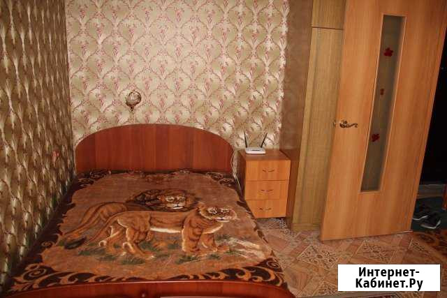 1-комнатная квартира, 32 м², 3/5 эт. в аренду посуточно в Каменске-Уральском Каменск-Уральский - изображение 1