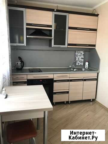 1-комнатная квартира, 35 м², 3/5 эт. в аренду посуточно в Лесосибирске Лесосибирск - изображение 1
