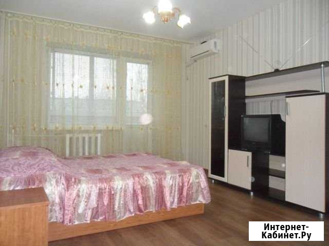 1-комнатная квартира, 37 м², 4/5 эт. в аренду посуточно в Камышине Камышин - изображение 1