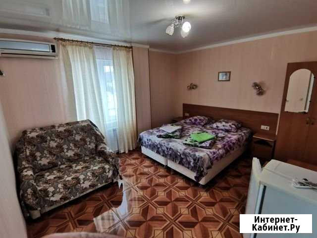 Комната 12 м² в 1-ком. кв., 1/3 эт. в аренду посуточно в Кабардинке Кабардинка - изображение 1