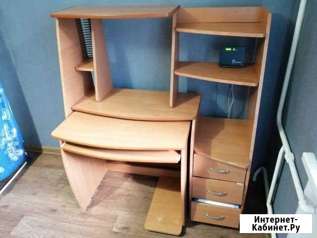 Компьютерный стол 135x116.5x63 см Липецк - изображение 1