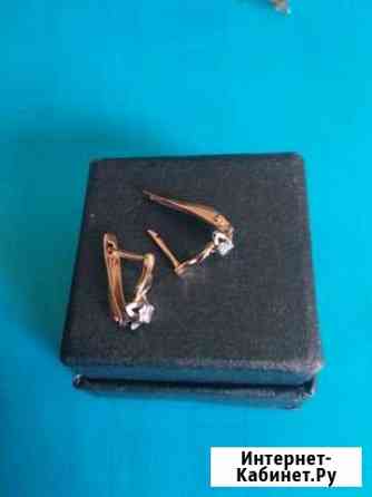Золотые серьги Сочи