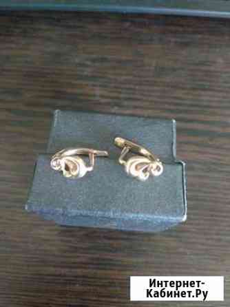 Золотые серьги Сочи