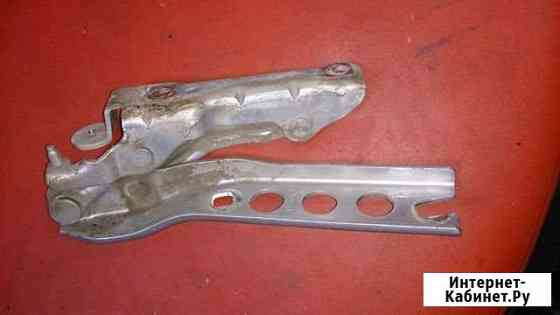 Петля капота левая Skoda octavia A5 Мурманск