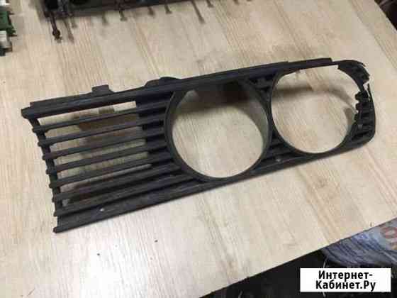Решетка фар левая бмв е30 Калининград