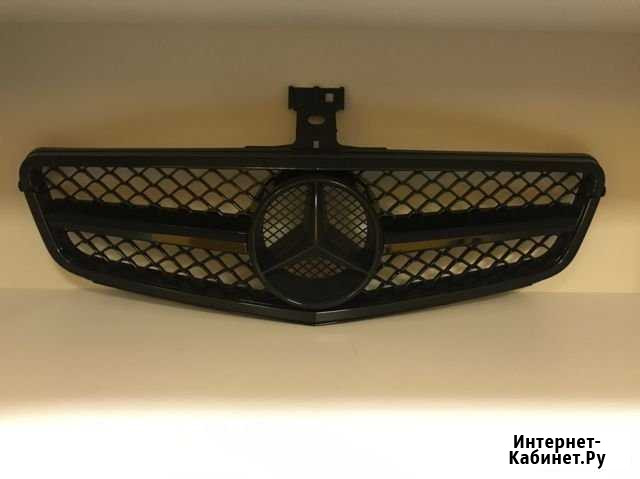 Решетка радиатора на Mercedes W204 Казань - изображение 1