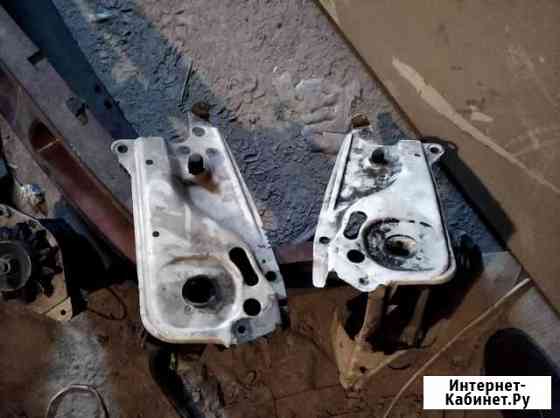 Панель передняя (телевизор) Ауди 80 87-91 Киров