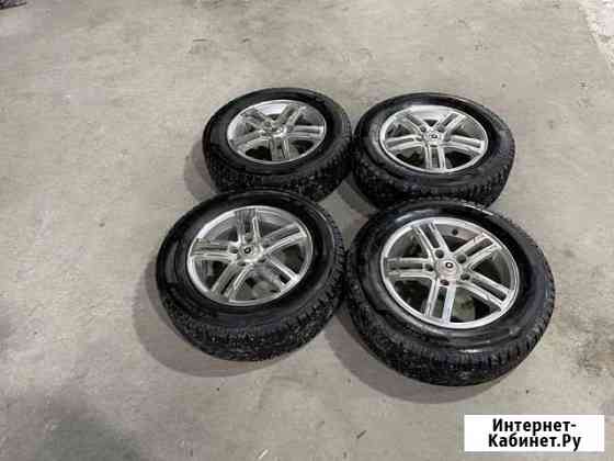 Комплект R15 5x114,3 с новой шипованой резиной Екатеринбург