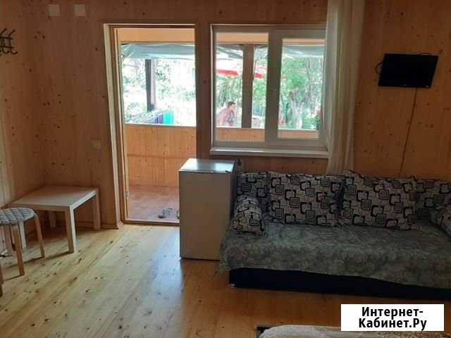 Комната 16 м² в 1-ком. кв., 1/2 эт. в аренду посуточно в Архипо-Осиповке Архипо-Осиповка - изображение 1