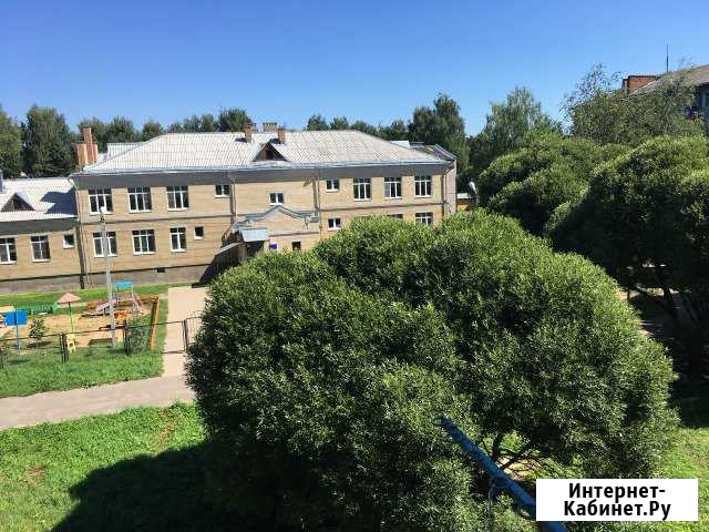 Комната 28 м² в 5-ком. кв., 3/5 эт. на продажу в Угличе Углич - изображение 1
