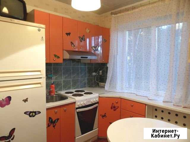 2-комнатная квартира, 46 м², 3/5 эт. в аренду на длительный срок в Новосибирске Новосибирск - изображение 1