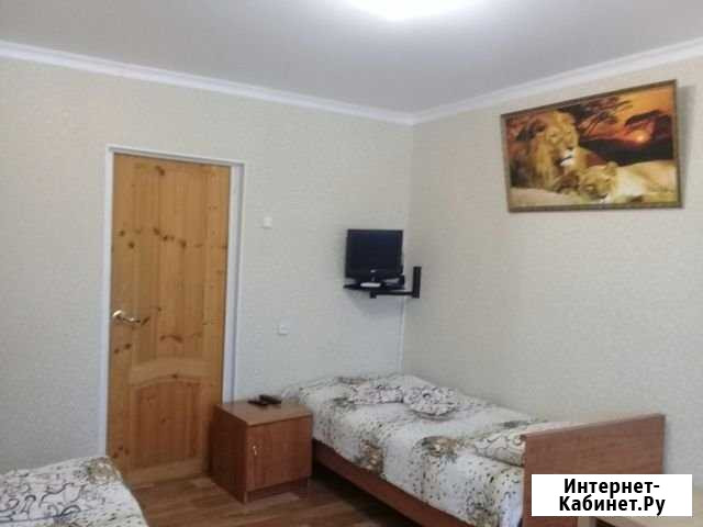 Комната 12 м² в 4-ком. кв., 1/1 эт. в аренду посуточно в Великовечном Великовечное - изображение 1