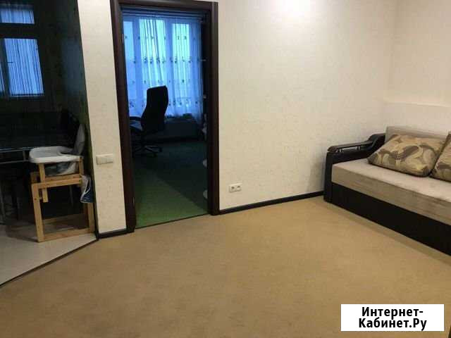 3-комнатная квартира, 75 м², 3/5 эт. в аренду на длительный срок в Севастополе Севастополь - изображение 1