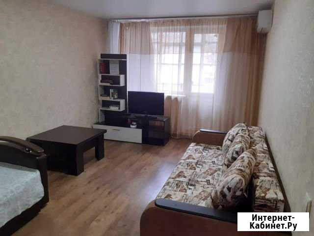 2-комнатная квартира, 45 м², 2/5 эт. в аренду посуточно в Волжском Волгоградской области Волжский Волгоградской области - изображение 1