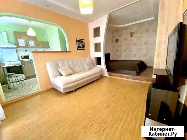 1-комнатная квартира, 40 м², 3/5 эт. в аренду посуточно в Златоусте Златоуст - изображение 1