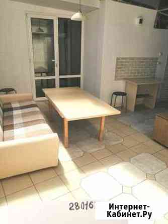 2-комнатная квартира, 42 м², 2/2 эт. в аренду посуточно в Алуште Алушта