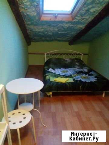 Комната 15 м² в 8-ком. кв., 3/3 эт. в аренду посуточно в Санкт-Петербурге Санкт-Петербург - изображение 1