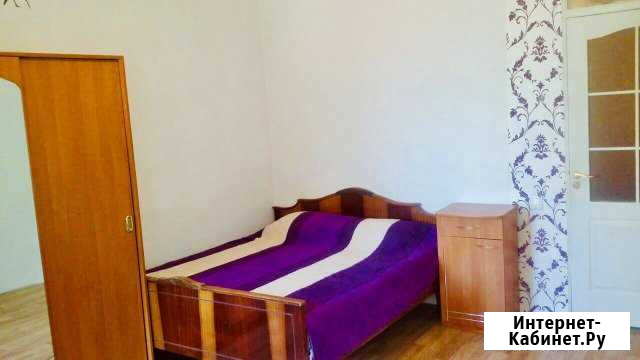 Комната 17 м² в 3-ком. кв., 1/2 эт. в аренду посуточно в Ялте Ялта - изображение 1