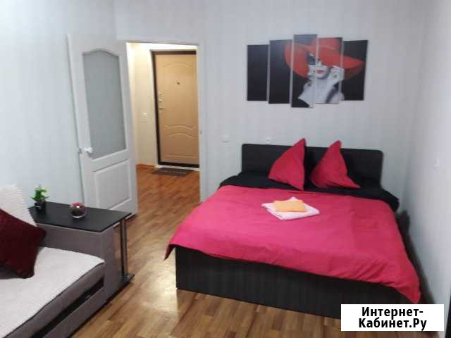 1-комнатная квартира, 39 м², 8/10 эт. в аренду посуточно в Альметьевске Альметьевск - изображение 1