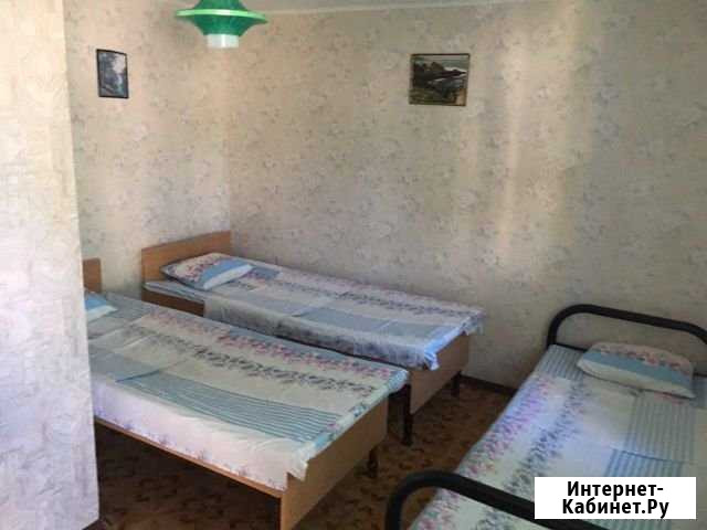 Комната 20 м² в 1-ком. кв., 2/2 эт. в аренду посуточно в Кабардинке Кабардинка - изображение 1