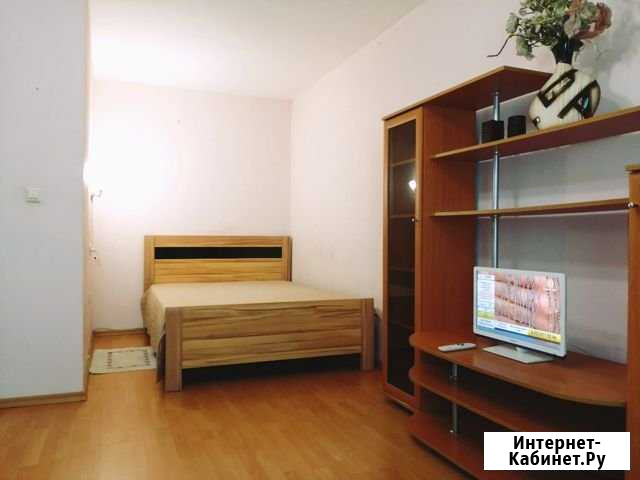 1-комнатная квартира, 42 м², 5/10 эт. в аренду посуточно в Смоленске Смоленск - изображение 1
