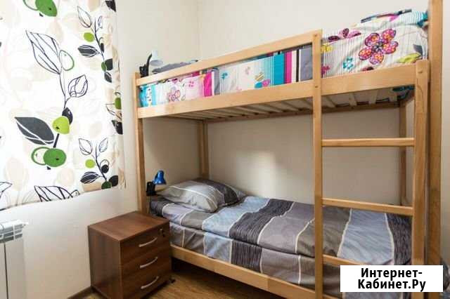 Комната 14 м² в 5-ком. кв., 2/3 эт. в аренду на длительный срок в Красной Поляне Краснодарского края Красная Поляна - изображение 1