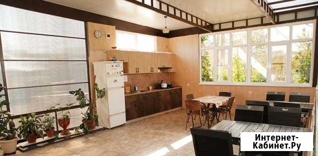 Комната 15 м² в 2-ком. кв., 2/2 эт. в аренду посуточно в Геленджике Геленджик - изображение 1