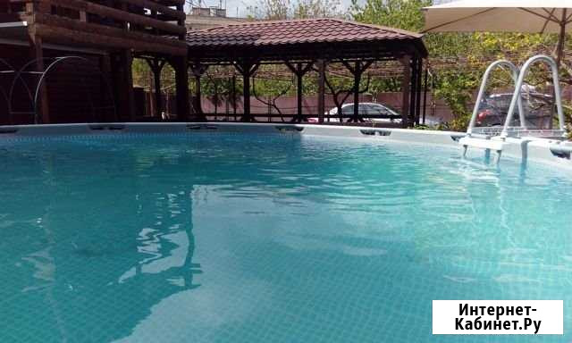 Комната 20 м² в 5-ком. кв., 1/1 эт. в аренду посуточно в Геленджике Геленджик - изображение 1