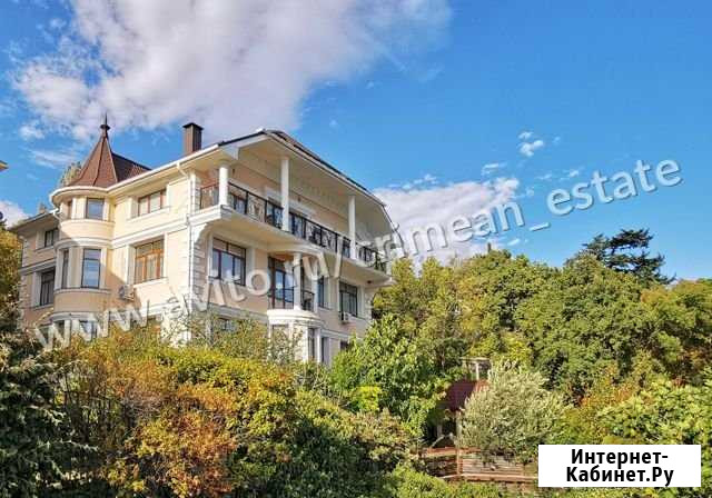 Дом 730 м² на участке 10 сот. на продажу в Ялте Ялта - изображение 1
