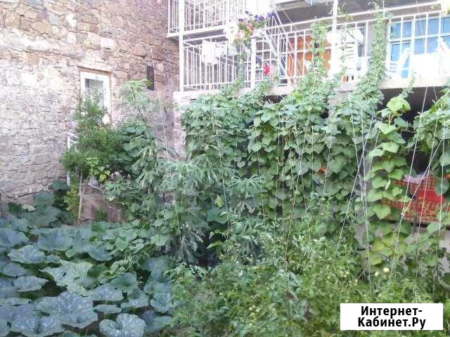Дом 400 м² на участке 3 сот. на продажу в Алуште Алушта - изображение 1