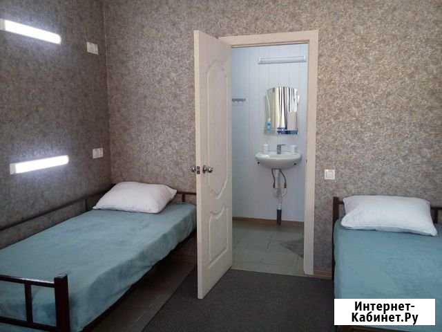 Комната 19 м² в 1-ком. кв., 1/1 эт. в аренду посуточно в Усть-Лабинске Усть-Лабинск - изображение 1