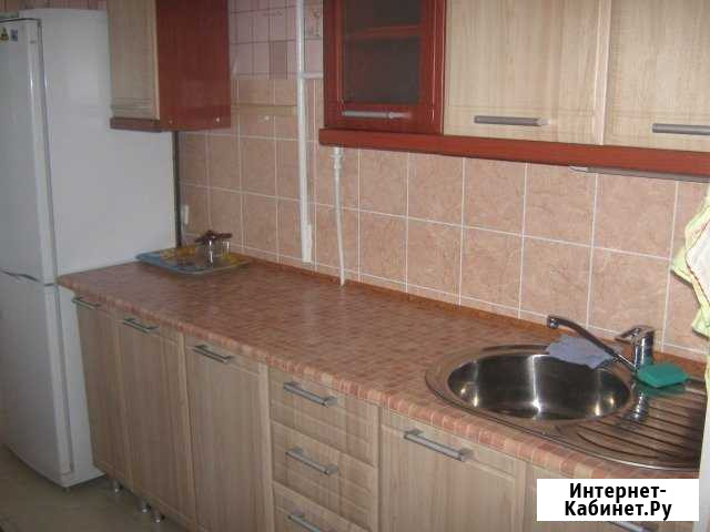 3-комнатная квартира, 65 м², 2/9 эт. в аренду посуточно в Симферополе Симферополь - изображение 1