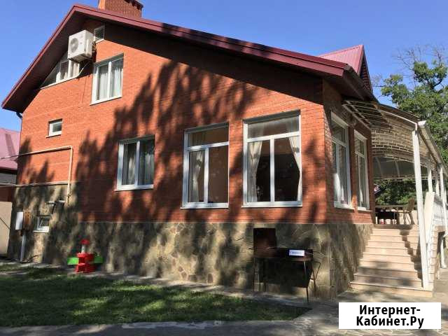 Коттедж 200 м² на участке 4 сот. в аренду посуточно в Геленджике Геленджик - изображение 1