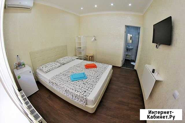 Комната 16 м² в 8-ком. кв., 1/3 эт. в аренду посуточно в Геленджике Геленджик - изображение 1