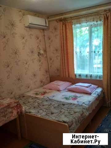 Комната 24 м² в 8-ком. кв., 2/2 эт. в аренду посуточно в Геленджике Геленджик - изображение 1