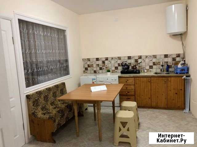 Дом 60 м² на участке 20 сот. в аренду посуточно в Алуште Алушта - изображение 1