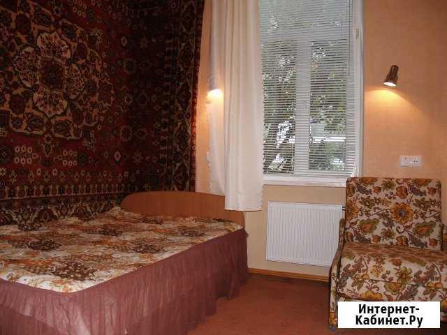 2-комнатная квартира, 35 м², 1/2 эт. в аренду посуточно в Алуште Алушта - изображение 1